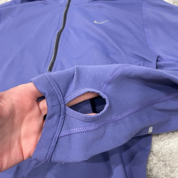 Nike Dry Fit quarter zip - Picture 5 of 10
